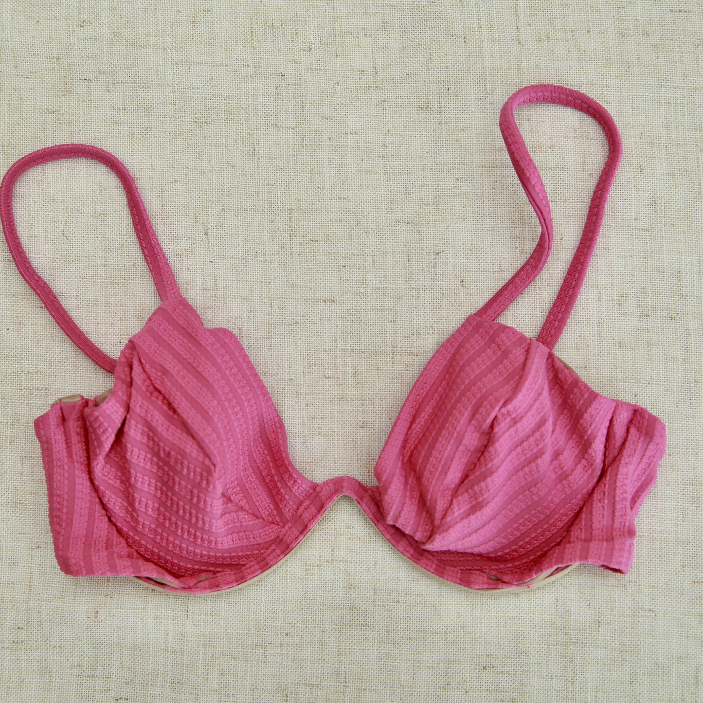 Full Wire Bikini Top - Bubble Gum Pink